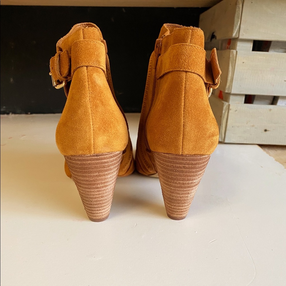 Vince Camuto Tan Ankle Booties - Picture 8 of 12
